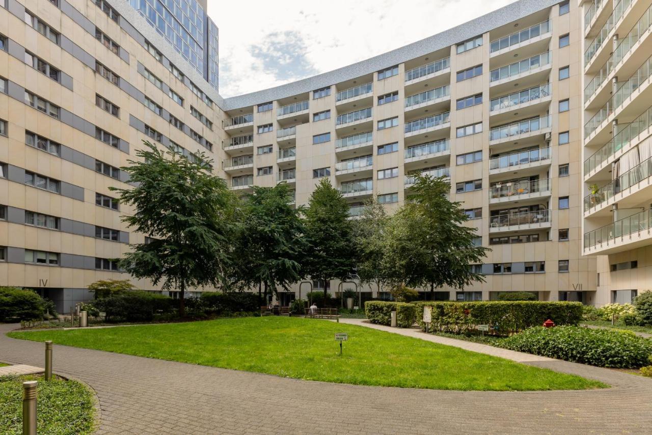 Deluxe Apartment Wronia 45 With Ac, Parking & Balcony By Renters Prestige Warsaw Exterior photo
